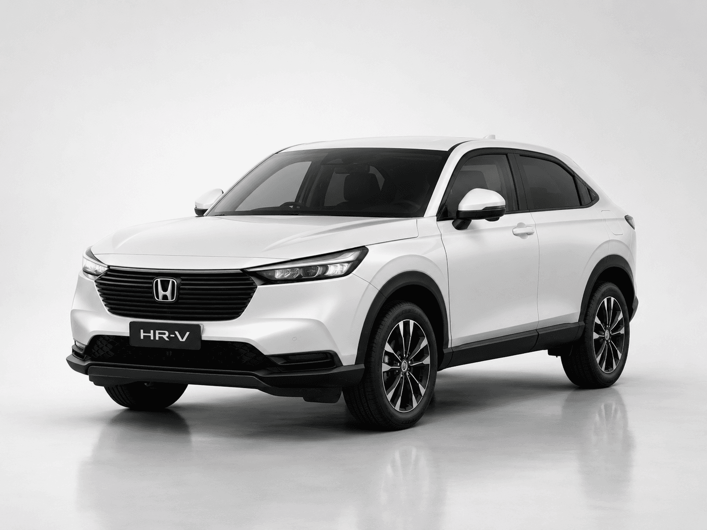 Honda HR-V màu bạc góc nhìn ngang